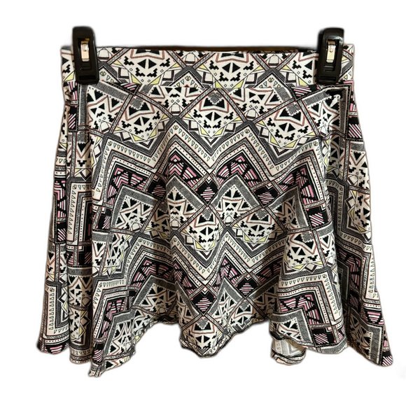 PINK Victoria's Secret Dresses & Skirts - Pink Victoria Secret Geometric Print Circle Skirt Size Small